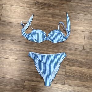 Dippin daisys swim suit